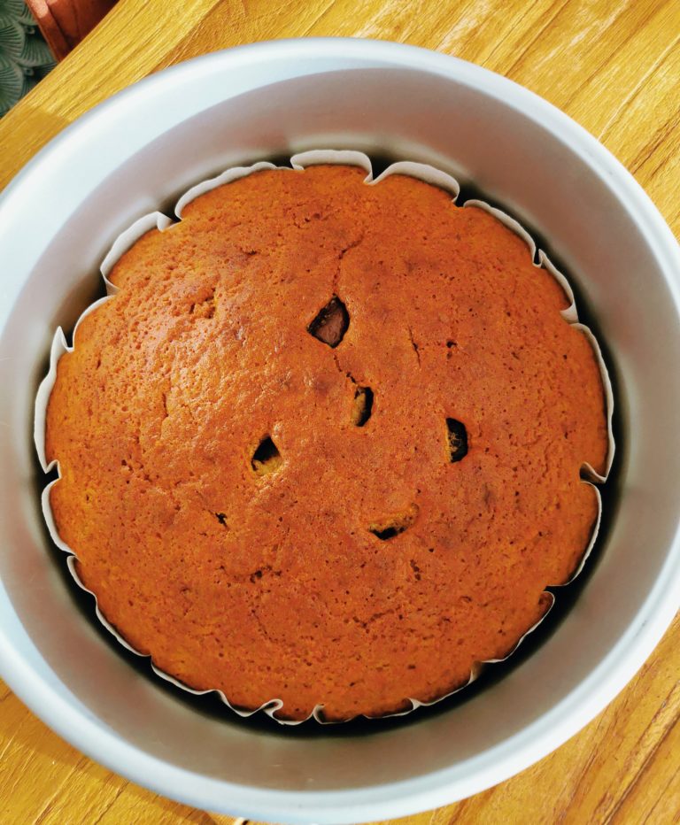 Homemade carrot cake, Moist carrot cake, Spiced carrot cake, Cream cheese frosting, Carrot cake ingredients, Carrot cake batter, Carrot cake slices, Carrot cake decoration, Carrot cake with nuts, Carrot cake with chocolates, Carrot cake with cream cheese icing, Saru's diary, saru's not so secret diary, Carrot cake garnish, Carrot cake preparation, Carrot cake baking, Carrot cake presentation