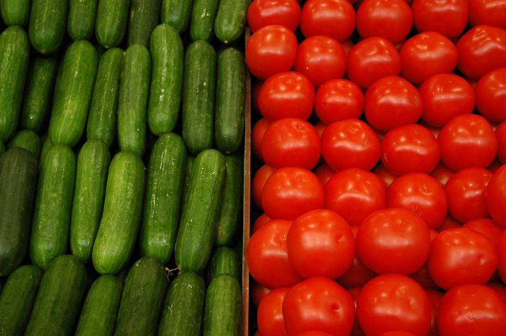 Asian Cucumber and Tomato Salad, easy salad , salad recipes, asian salad recipes, asian cucumber salad recipes ; saru's diary, saru's not so secret diary