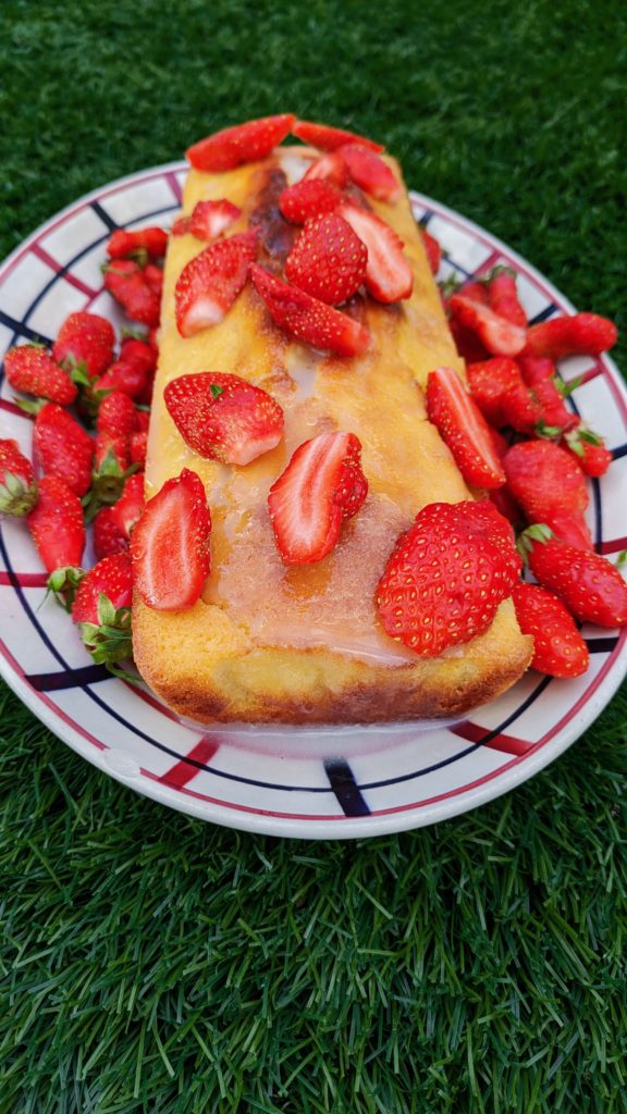 Quick and Easy Lemon Bread/Lemon cake recipe, easy leomon recipes, baking recipes, baking a cake with lemon, fluffy lemon bread recipe, Saru's diary, recipes, bake, saru's not so secret diary
