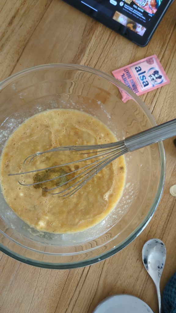 Moist and Easy Banana muffins recipe, saru's diary, food blog, muffin, muffin with leftover bananas, leftover banana recipe, banana muffin recipe, banana muffins baking recipe, saru's not so secret diary