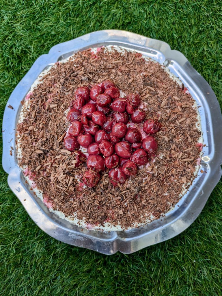 Classic Black Forest Cake Recipe, saru's diary, saru's not so secret diary, baking recipes, schwarzwälder kirschtorte, baking a classic black forest cake