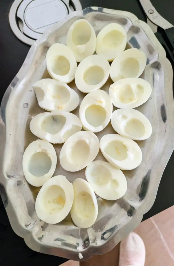 Best Deviled Eggs with Avocado recipe, saru's diary, saru's not so secret diary, food recipes, egg recipe, egg recipe idea, eggs with avocado, egg mimosa
