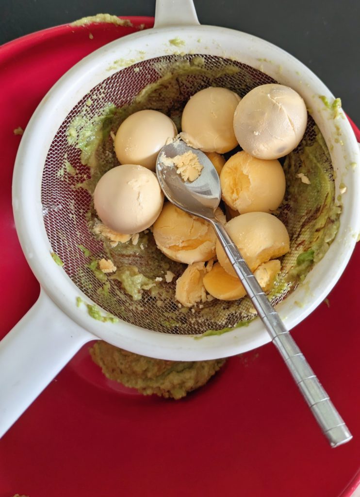 Best Deviled Eggs with Avocado recipe, saru's diary, saru's not so secret diary, food recipes, egg recipe, egg recipe idea, eggs with avocado, egg mimosa