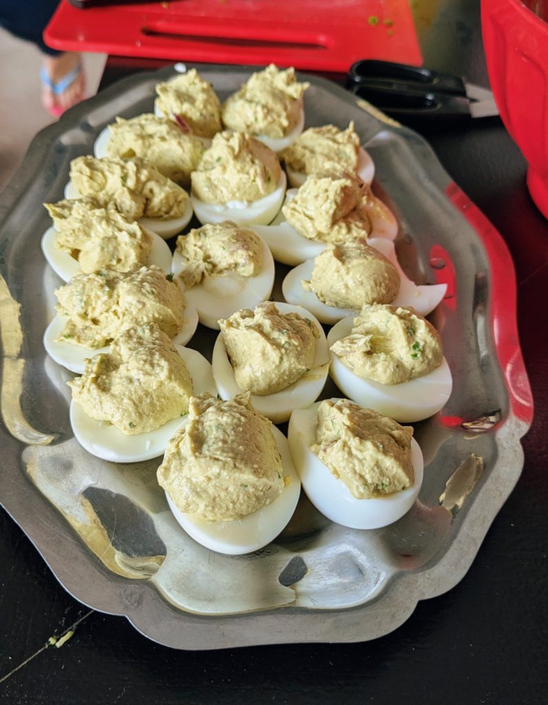 Best Deviled Eggs with Avocado recipe, saru's diary, saru's not so secret diary, food recipes, egg recipe, egg recipe idea, eggs with avocado, egg mimosa