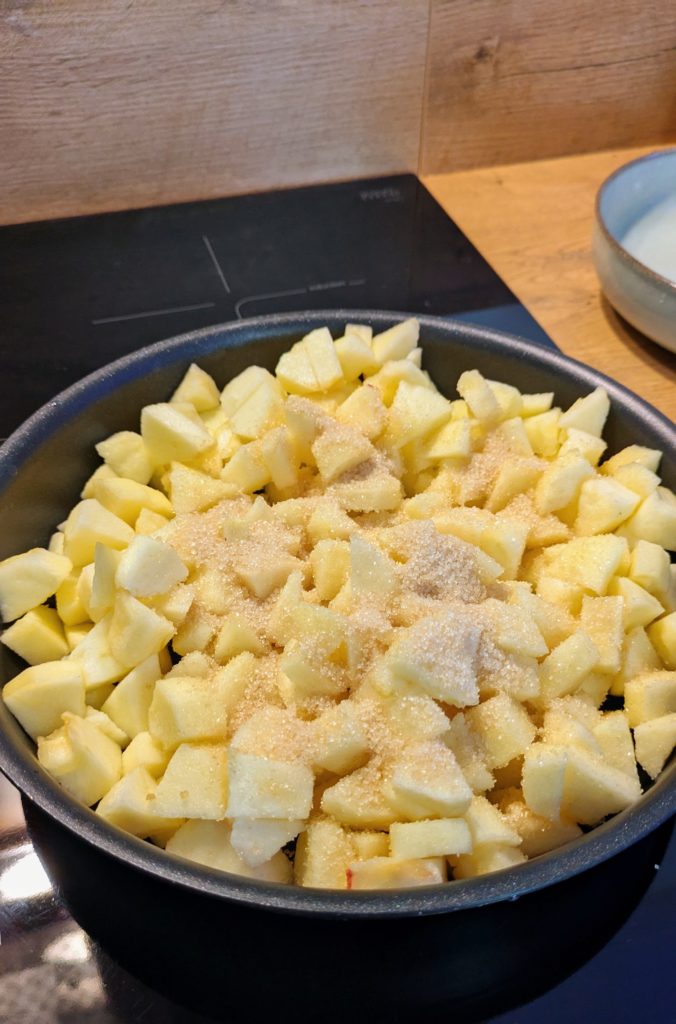 My Favorite Apple Crumble Recipe, apple crumble recipe, apple dessert recipe, dessert ideas With apple, apple recipe ideas, Sara's diary, saru's not so secret diary