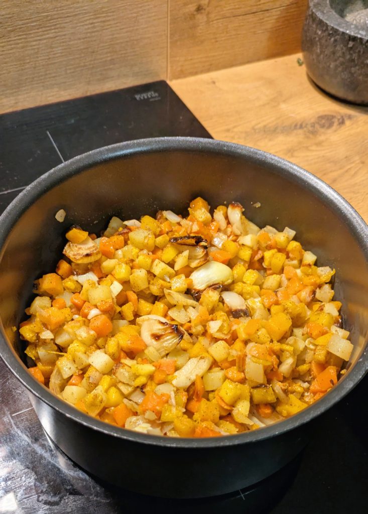 Roasted Pumpkin and Carrot Velouté, pumkin and carrot soup, pumpkin and carrot puree, pumpkin recipes, autumn recipes, food recipes, velouté recipes , food blog, saru's diary, saru's not so secret diary