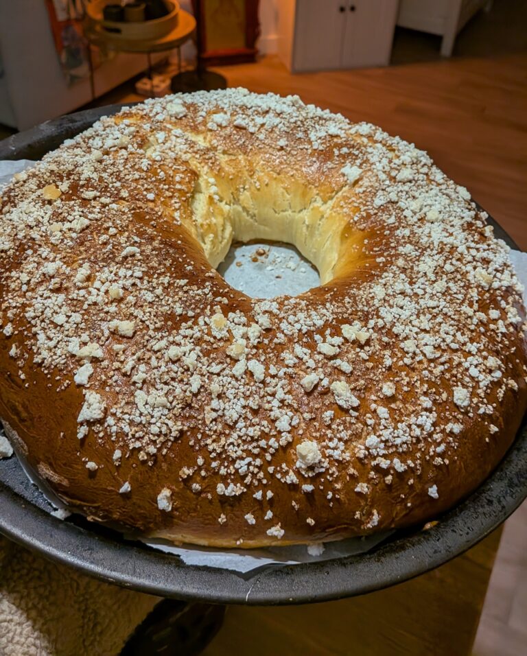 Galette des Rois Briochée (Gâteau des Rois) – French Epiphany Brioche, sauras not so secret diary, brioche des rois recipe, French classic galette des rois recipe, French traditional galette, French traditional brioche, galette, saru's diary, saru's not so secret diary, French recipes , French baking, baking recipes, French desserts, classic French dessert
