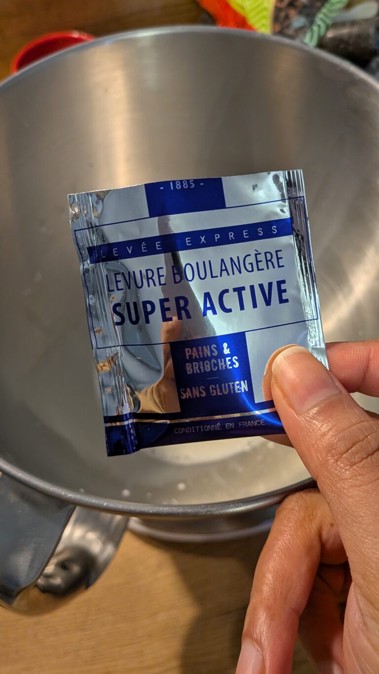 Galette des Rois Briochée (Gâteau des Rois) – French Epiphany Brioche, sauras not so secret diary, brioche des rois recipe, French classic galette des rois recipe, French traditional galette, French traditional brioche, galette, saru's diary, saru's not so secret diary, French recipes , French baking, baking recipes, French desserts, classic French dessert