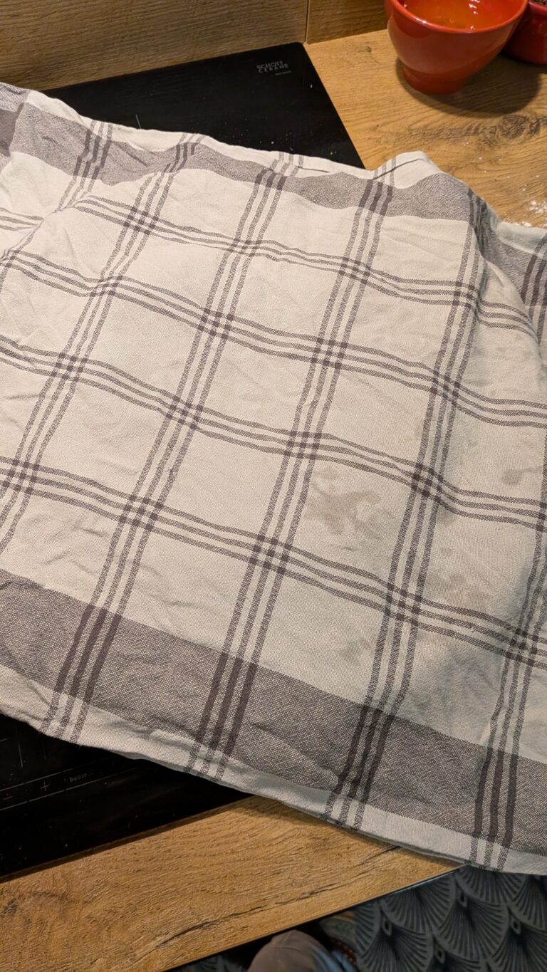 Galette des Rois Briochée (Gâteau des Rois) – French Epiphany Brioche, sauras not so secret diary, brioche des rois recipe, French classic galette des rois recipe, French traditional galette, French traditional brioche, galette, saru's diary, saru's not so secret diary, French recipes , French baking, baking recipes, French desserts, classic French dessert