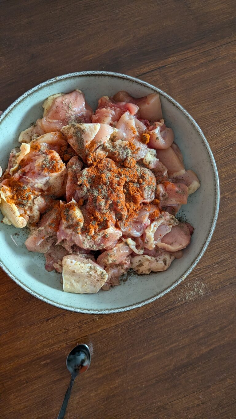 Plate of crispy Japanese chicken karaage served with lemon wedges and Kewpie mayo on Saru's Diary food blog, karaage chicken, Japanese food, saru's not so secret diary, food blog, saru's not so secret diary